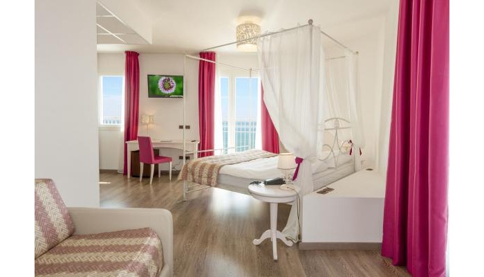 Regents Hotel poza 2