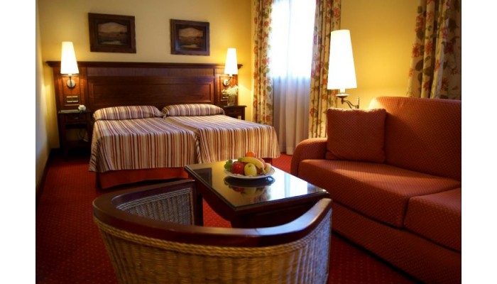 Hotel Husa Tuca poza 4