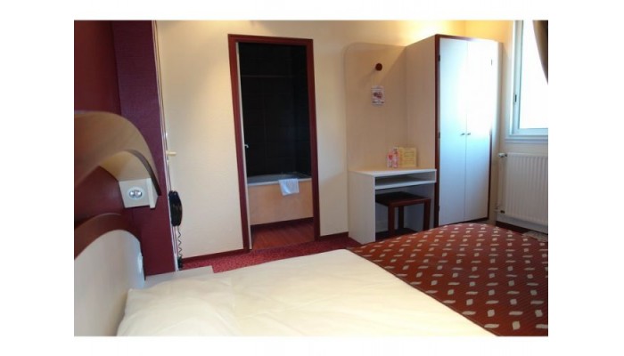 Brit Hotel Ancenis - L'akwaba poza 2