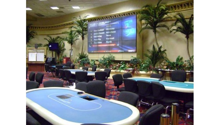 Crowne Plaza Commerce Casino Hotel poza 6