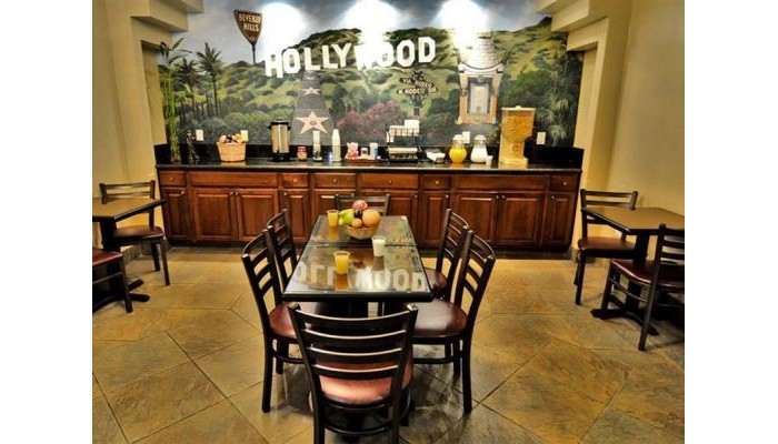 Hotel Hollywood Inn Express South poza 6