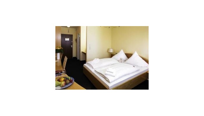 Hotel Tryp By Wyndham Aquamarin poza 6