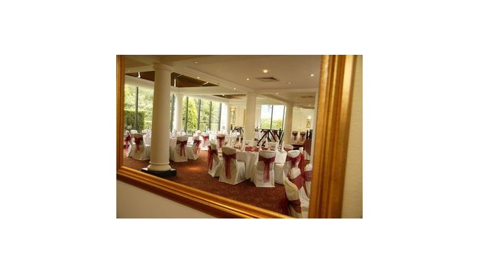 Hotel Hilton Airport poza 1