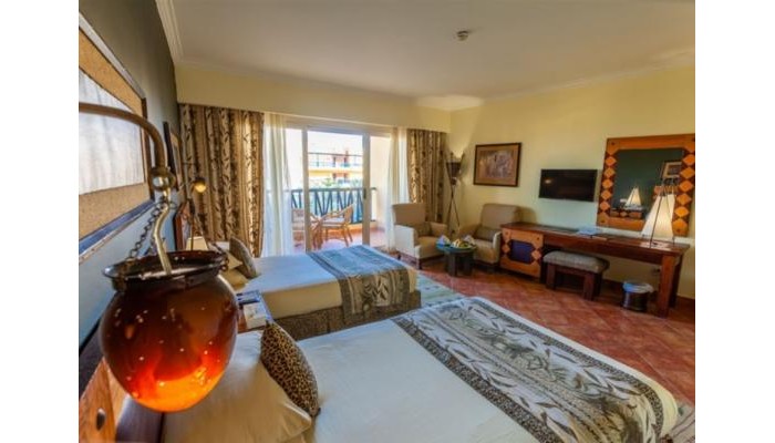 Carols Beau Rivage Hotel poza 3