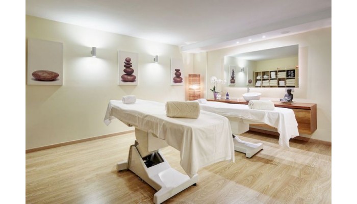 Hotel Grupotel Macarella Suites poza 0