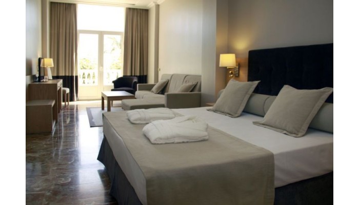 Hotel Port Mahon poza 3