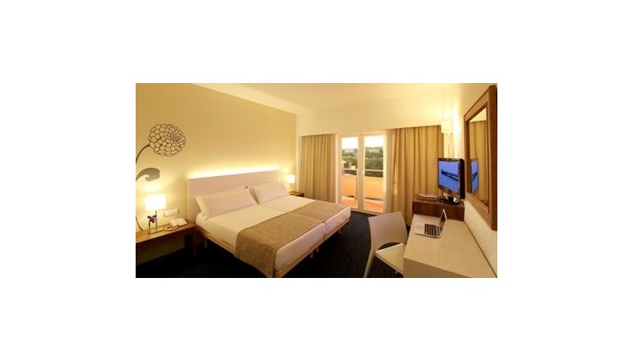 Hotel Portblue San Luis poza 7