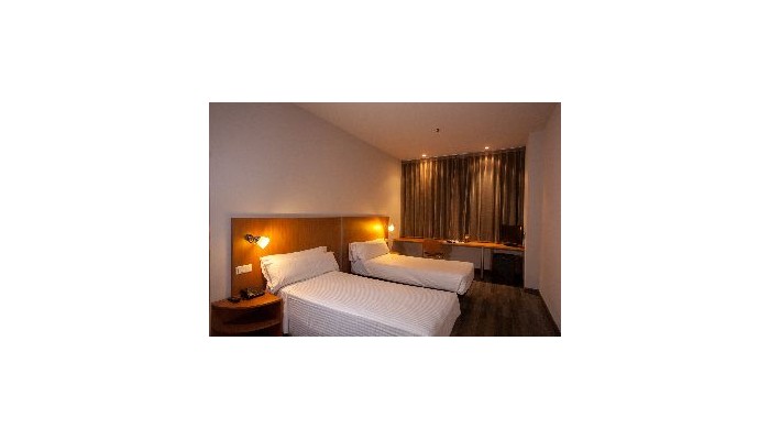 Hotel Porta De Gallecs poza 7