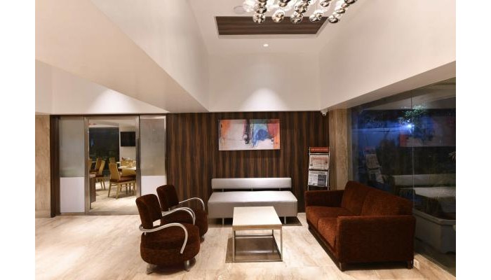 Hotel Leafio Marigold Marol poza 1