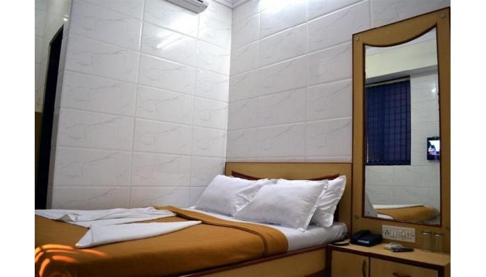 Hotel New Deepak poza 6