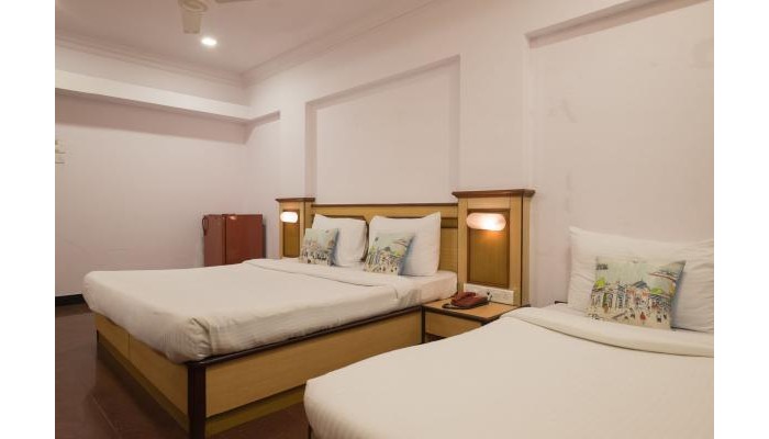 Hotel Oyo Flagship 561 Host Inn poza 0