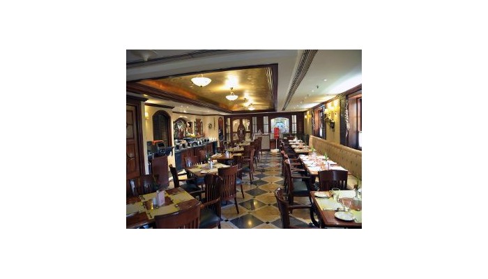 Hotel Ramada Palm Grove poza 5