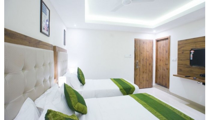 Hotel Treebo Amber International poza 2