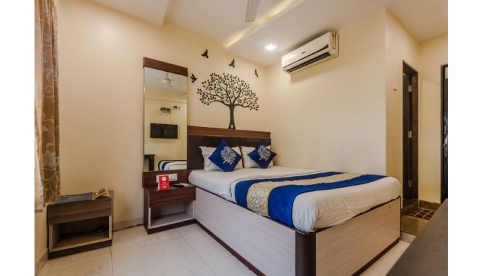 Oyo 328 Hotel Royal Annex poza 0