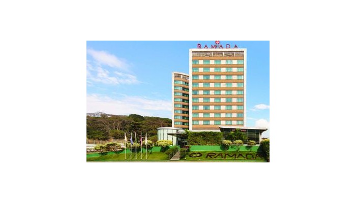 Ramada Powai Hotel & Conventio poza 1