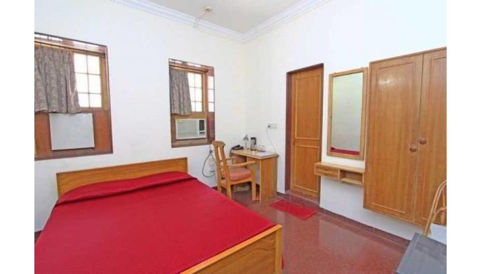 The Emerald Hotel & Service Apartments poza 0