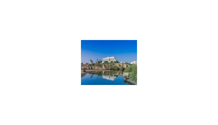 Hotel Crowne Plaza Muscat poza 0