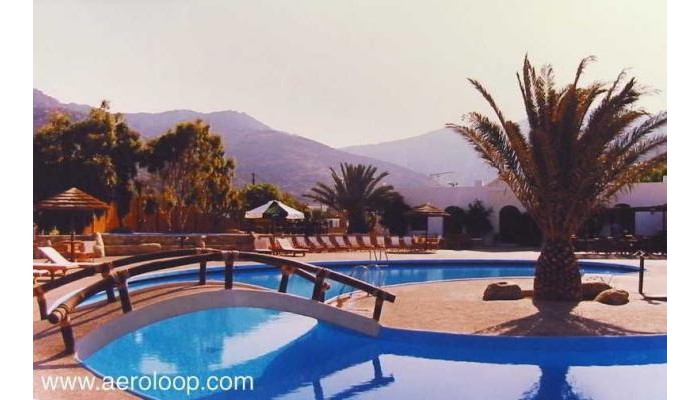 Far Out Village poza 8