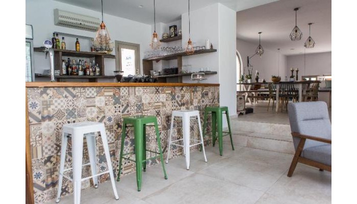 Jason Studios poza 2