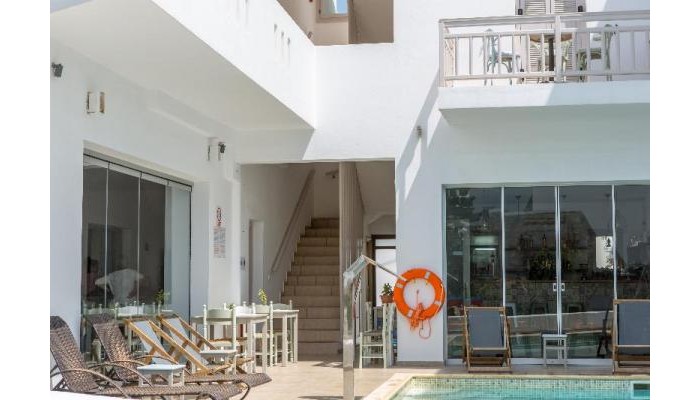 Jason Studios poza 3