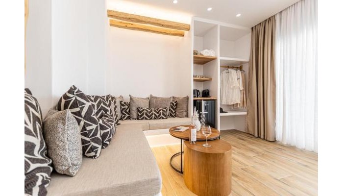 Nikos & Maria Studios poza 4