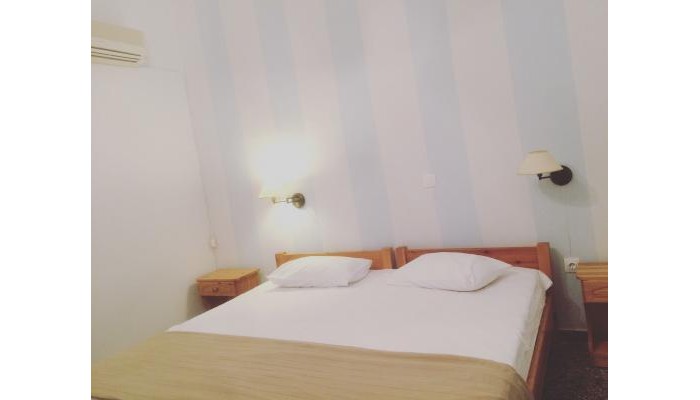 Studios Taki's Place poza 7