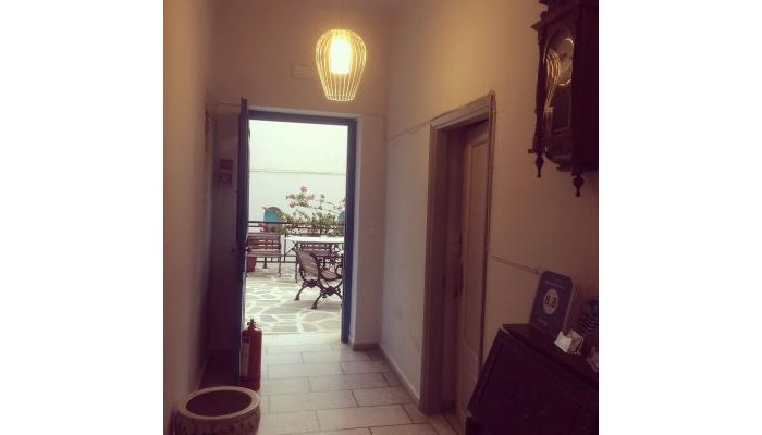 Studios Taki's Place poza 3