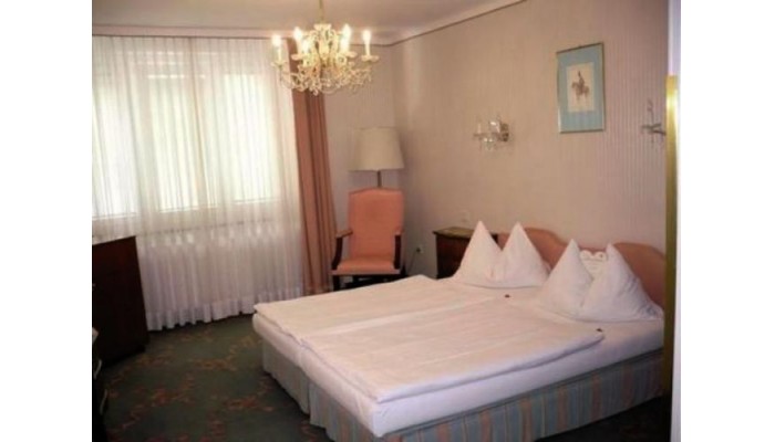 Hotel Savoy Garni poza 3
