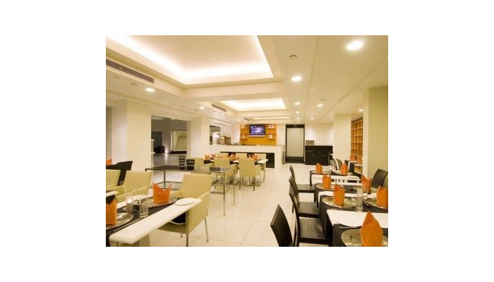 Hotel Avalon Courtyard poza 9