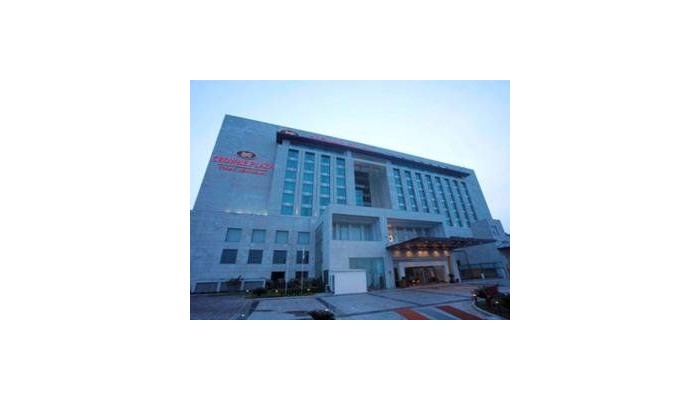 Hotel Crowne Plaza Okhla poza 3