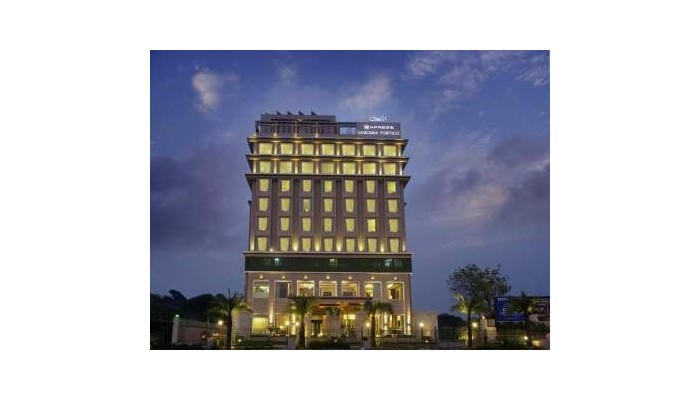 Hotel Express Sarovar Portico poza 0
