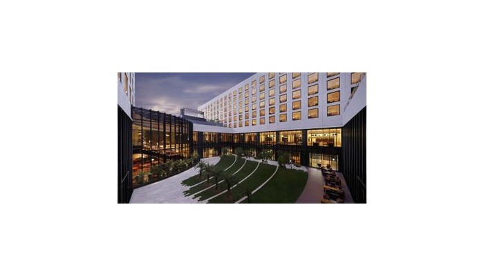 Hotel Novotel New Delhi Aerocity poza 1
