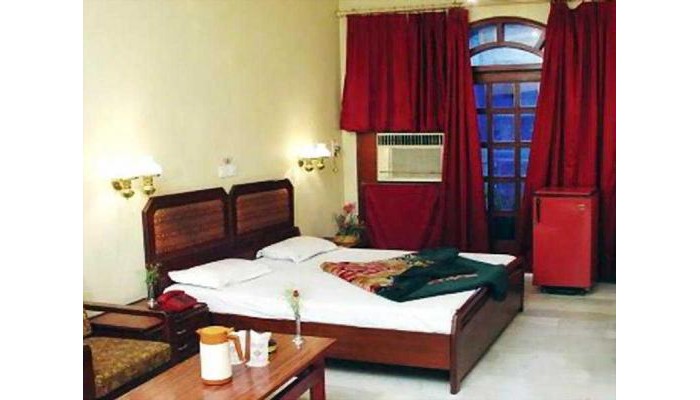 Hotel Pooja Palace poza 0