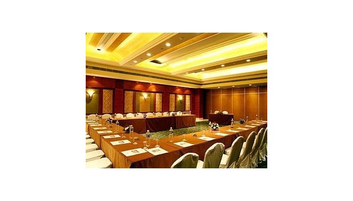 Hotel The Suryaa poza 9
