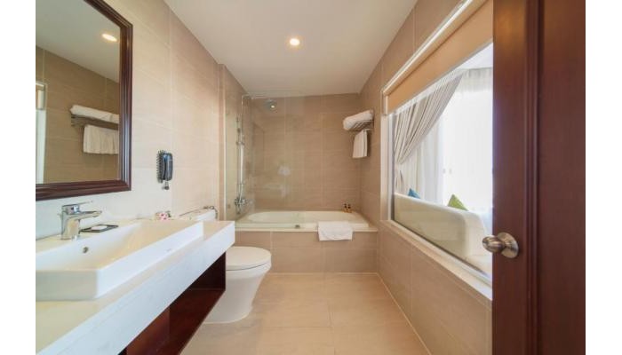 Florida Hotel Nha Trang poza 7