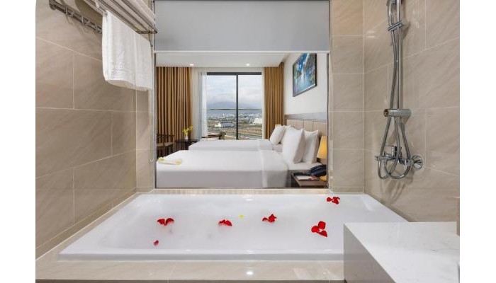 Hotel Miracle Luxury Nha Trang poza 5
