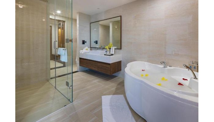 Hotel Miracle Luxury Nha Trang poza 17