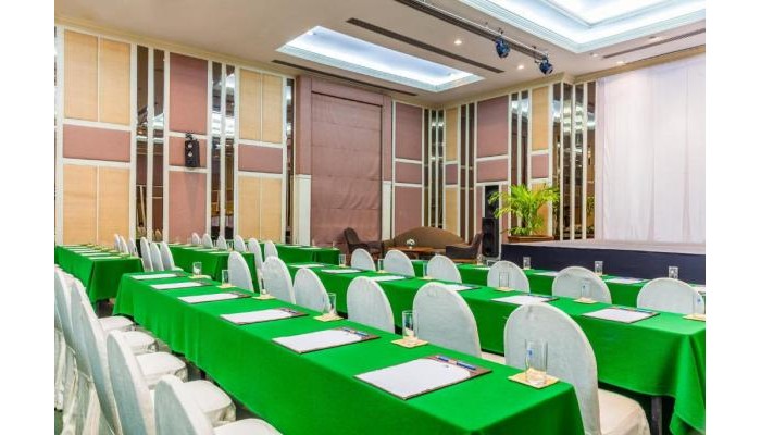 Cholchan Pattaya Beach Resort poza 35