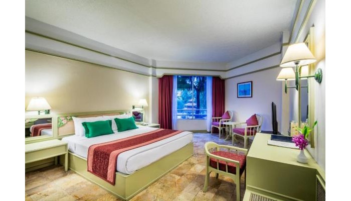 Cholchan Pattaya Beach Resort poza 12