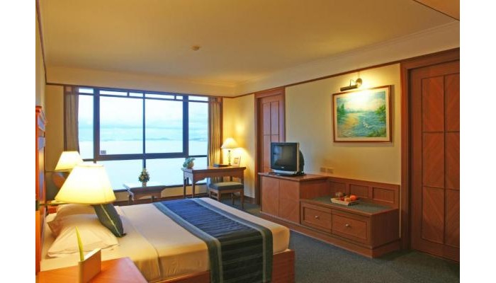 Cholchan Pattaya Beach Resort poza 11