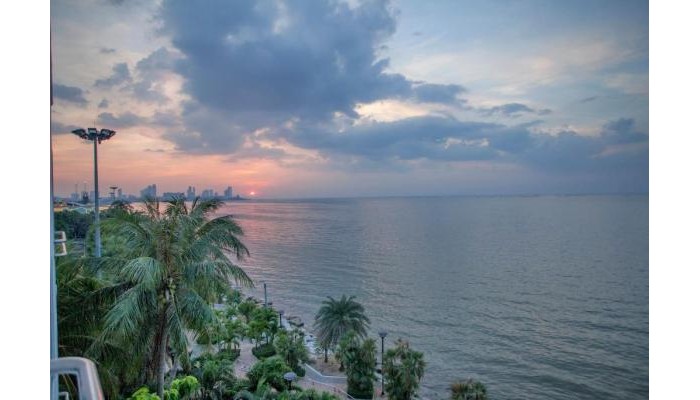 Cholchan Pattaya Beach Resort poza 43