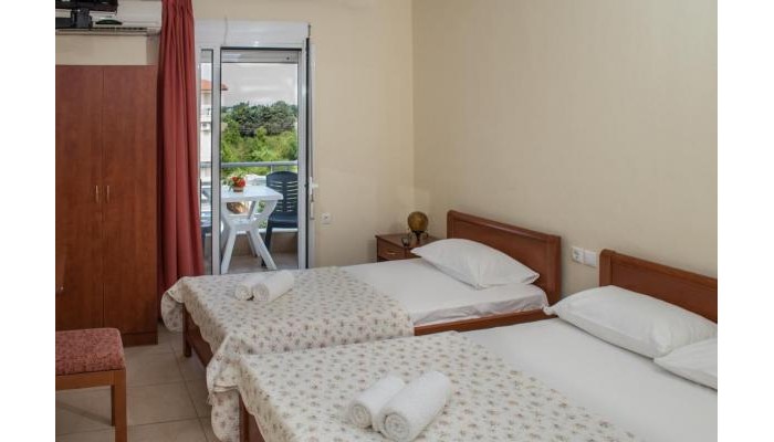 Polymnia Studios poza 1