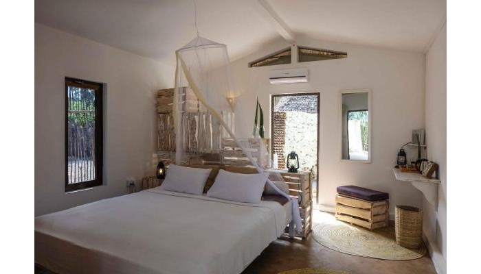 Hotel B4 Beach Club poza 1