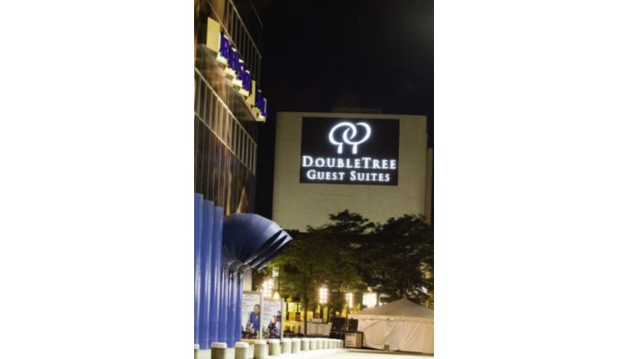 Hotel Doubletree Suites By Hilton Minneapolis poza 1