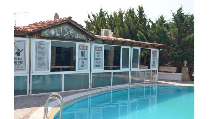 Coliseum Studios And Apartments poza 13