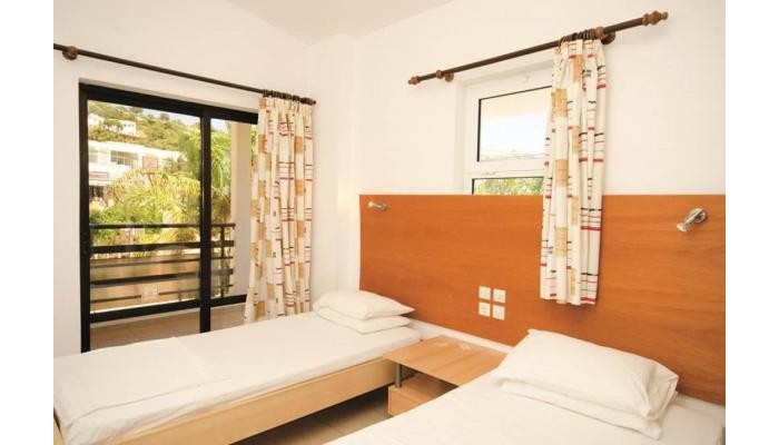 Coliseum Studios And Apartments poza 4