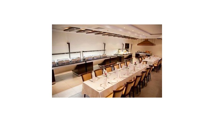 Crowne Plaza Resort poza 8