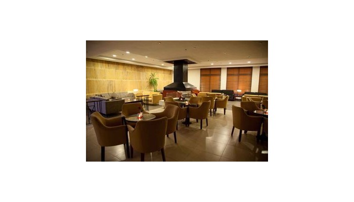 Crowne Plaza Resort poza 0