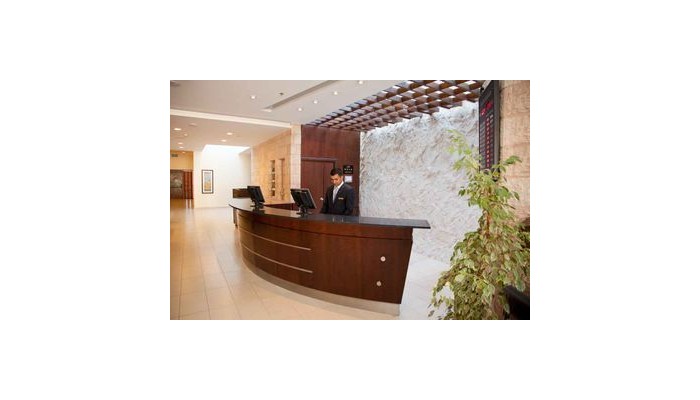 Crowne Plaza Resort poza 5