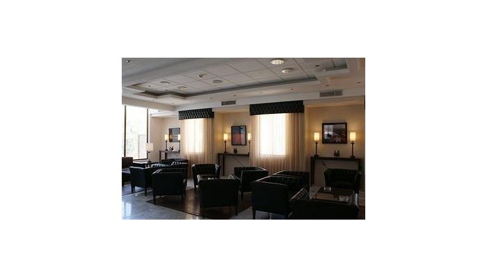 La Maison Hotel poza 0